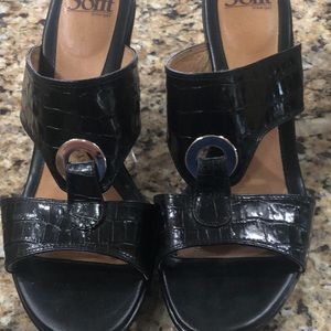 Sofft black leather heels